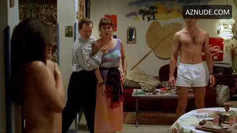 Aitana Sanchez-gijon Butt, Breasts Scene in Bajarse Al Moro 2 — Bajarse Al Moro