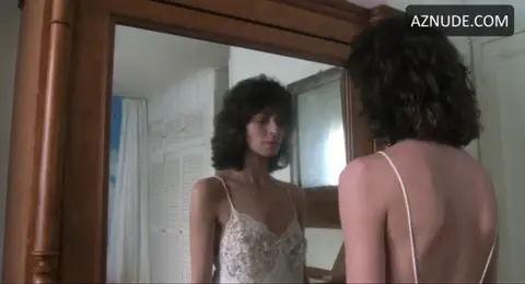 Amparo Munoz Breasts Scene in En Penumbra 4 — En Penumbra