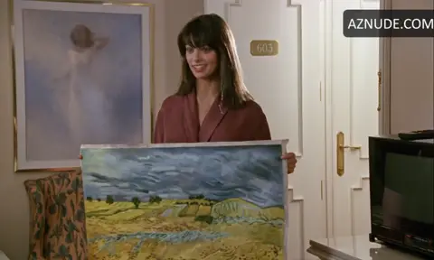 Arancha Del Sol Butt, Breasts Scene in Aqui, El Que No Corre... Vuela — Aqui, El Que No Co