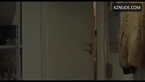 Aurora Giovinazzo Breasts, Underwear Scene in Una Madre — Una Madre