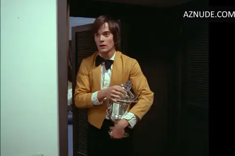 Claudia Jennings Breasts, Bush Scene in The Great Texas Dynamite Chase 2 — The Great Texas