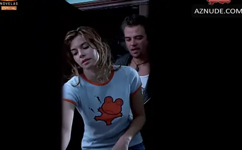Claudia Teixeira Breasts Scene in Jogo Da Gloria — Jogo Da Gloria