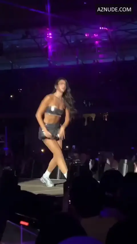 Dua Lipa Butt, Bikini Scene in Dua Lipa Sexy In Live 2022 8 — Dua Lipa Sexy In Live 2022