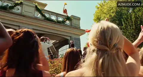 Jessica Alba Butt, Breasts Scene in Good Luck Chuck — Good Luck Chuck