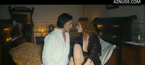 Joana Barradas Breasts, Bush Scene in Cherchez La Femme 2 — Cherchez La Femme