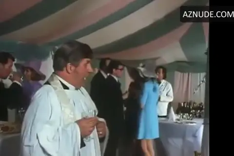 Julie Crosthwaite Butt Scene in Ooh, You Are Awful — Ooh, You Are Awful