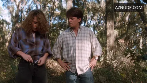 Julie Warner Butt Scene in Doc Hollywood — Doc Hollywood