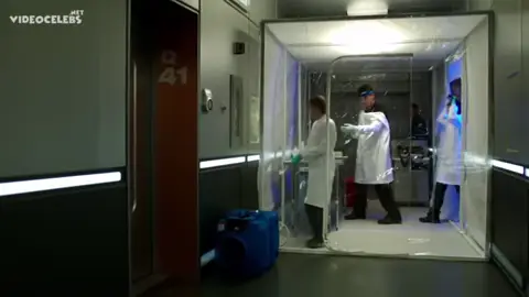 Kyra Zagorsky sexy - Helix s01e02e03e13, s02e01 (2014–2015)