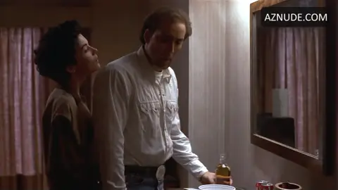 Lara Flynn Boyle Breasts, Underwear Scene in Red Rock West — Red Rock West