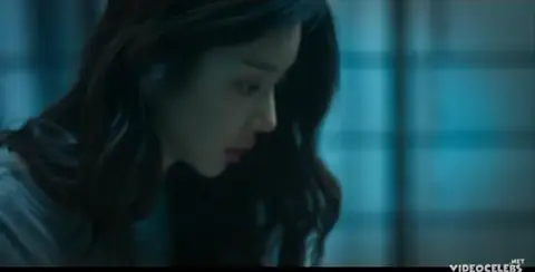 Lee Joo-bin sexy - Money Heist: Korea - Joint Economic Area s01e06 (2022) — Money Heist: K