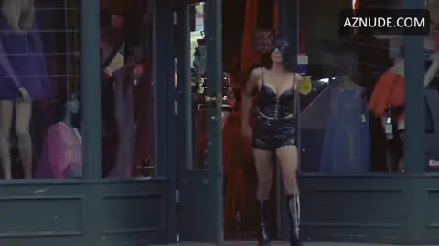 Lisa Howard Breasts Scene  in Bounty Hunters 2 — Bounty Hunters 2