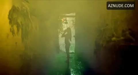 Mariangel Davila Breasts, Butt Scene in El Hombre De La Luz — El Hombre De La Luz