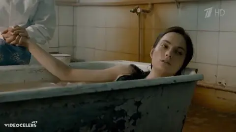 Mariya Lisovaya sexy, Sofja Handamirova nude – Russkie gorki s01e19 (2021) — Russkie gorki