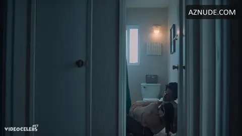 Naomi Prentice Butt, Breasts Scene in Parallax — Parallax