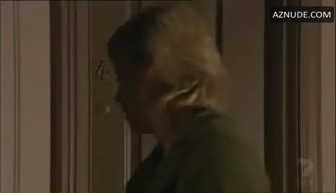 Sam Healy Breasts Scene in Blue Heelers 1 — Blue Heelers