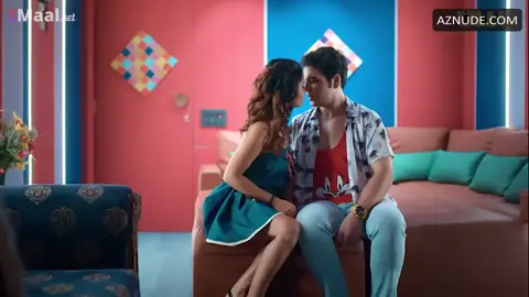 Suhana Khan Breasts Scene in Love Guru 16 — Love Guru