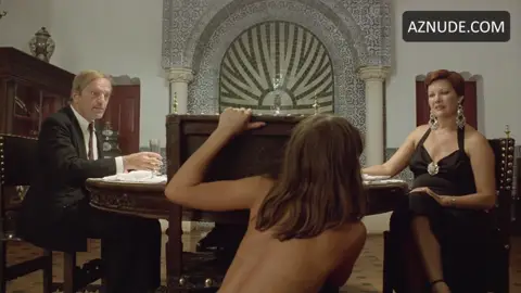 Susan Hemingway Butt, Breasts Scene in Women In Cell Block 9 — Women In Cell Block 9