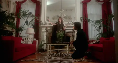 Tapestry of Passion (1976) - Scene 1 and 2. Sharon Thorpe, John Leslie [BDRemux - 1080p] —