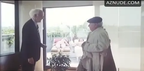 Unknown Butt, Breasts Scene in Fantozzi 2000 - La Clonazione — Fantozzi 2000 - La Clonazio