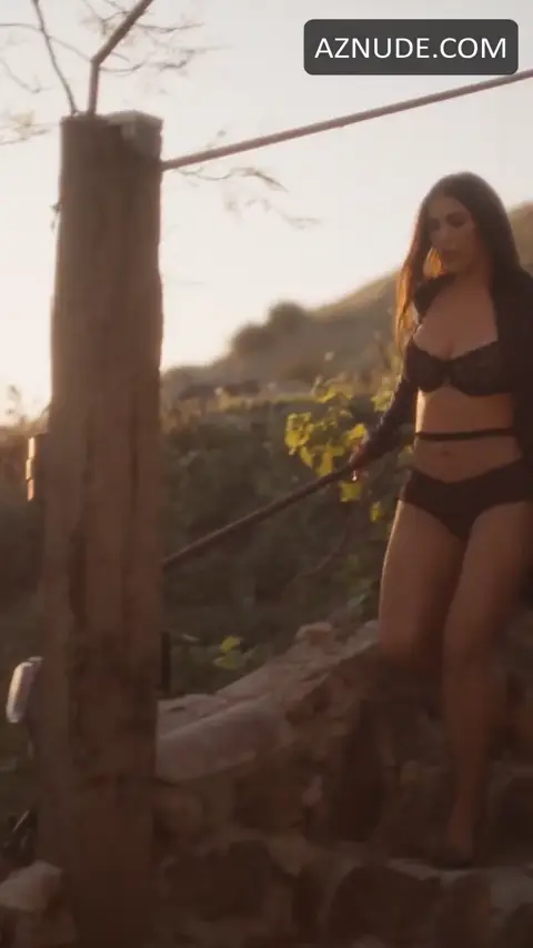 Yolanthe Cabau Lesbian, Butt Scene in Playing Her Dirty 5 — Playing Her Dirty