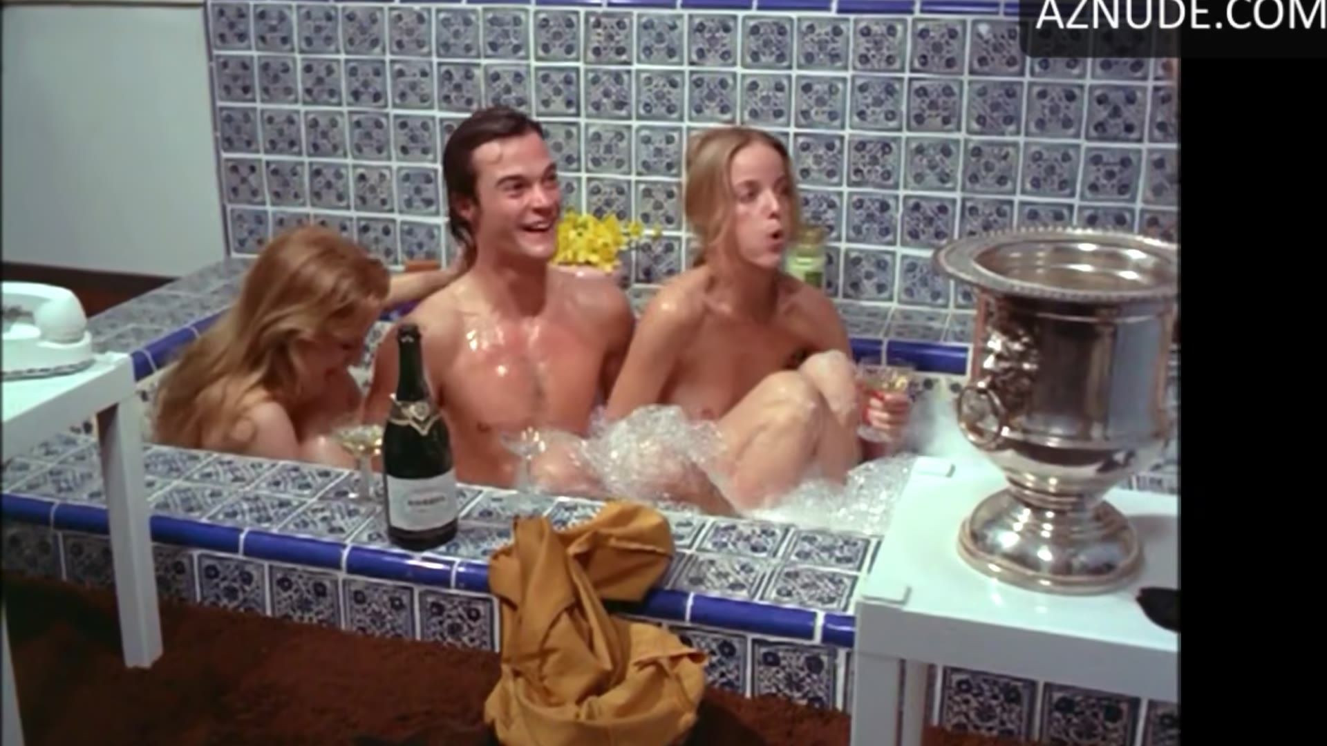 Claudia Jennings Breasts, Bush Scene in The Great Texas Dynamite Chase 1 — The Great Texas