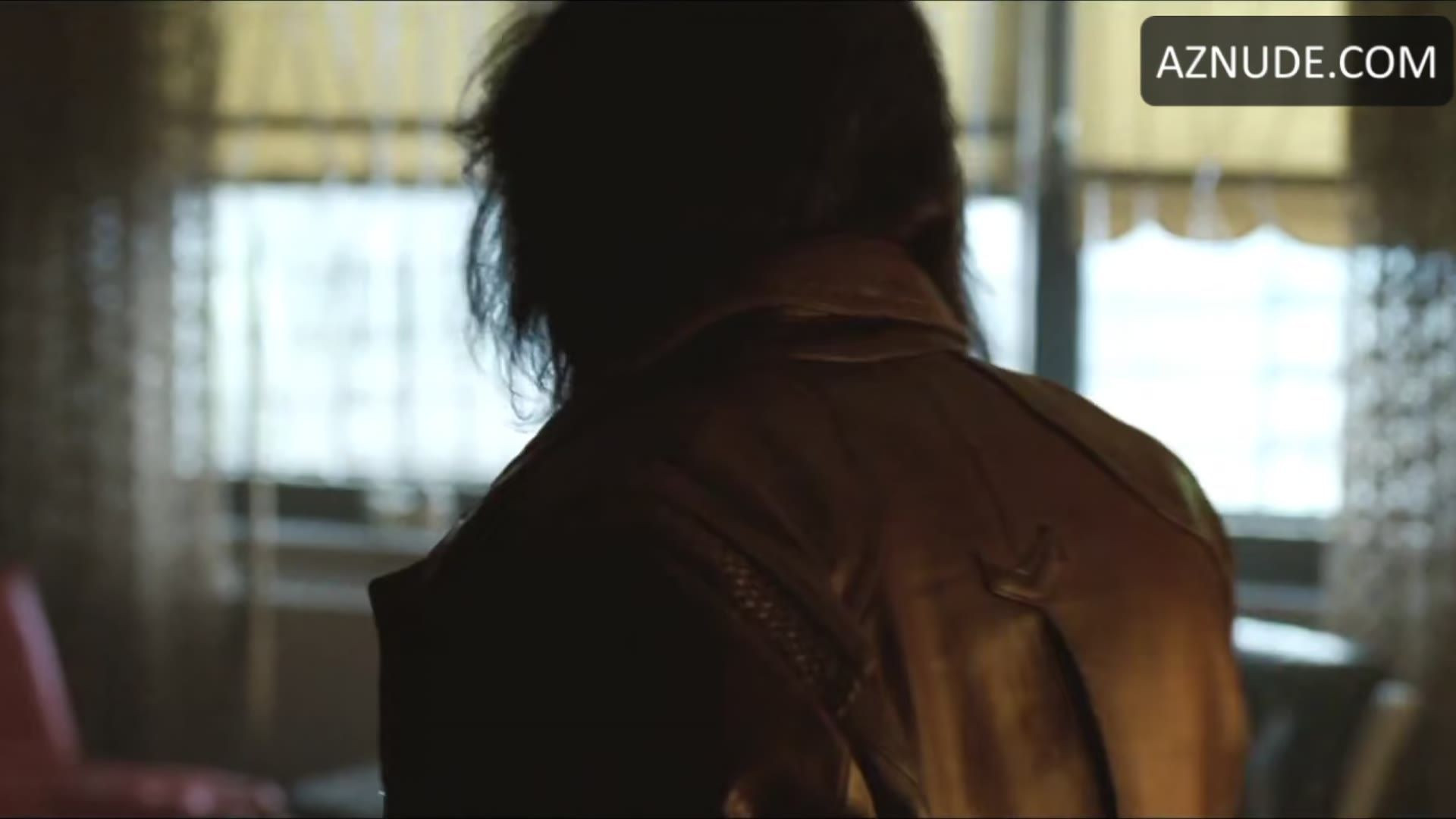 Kadee Strickland Breasts Scene in American Gangster — American Gangster