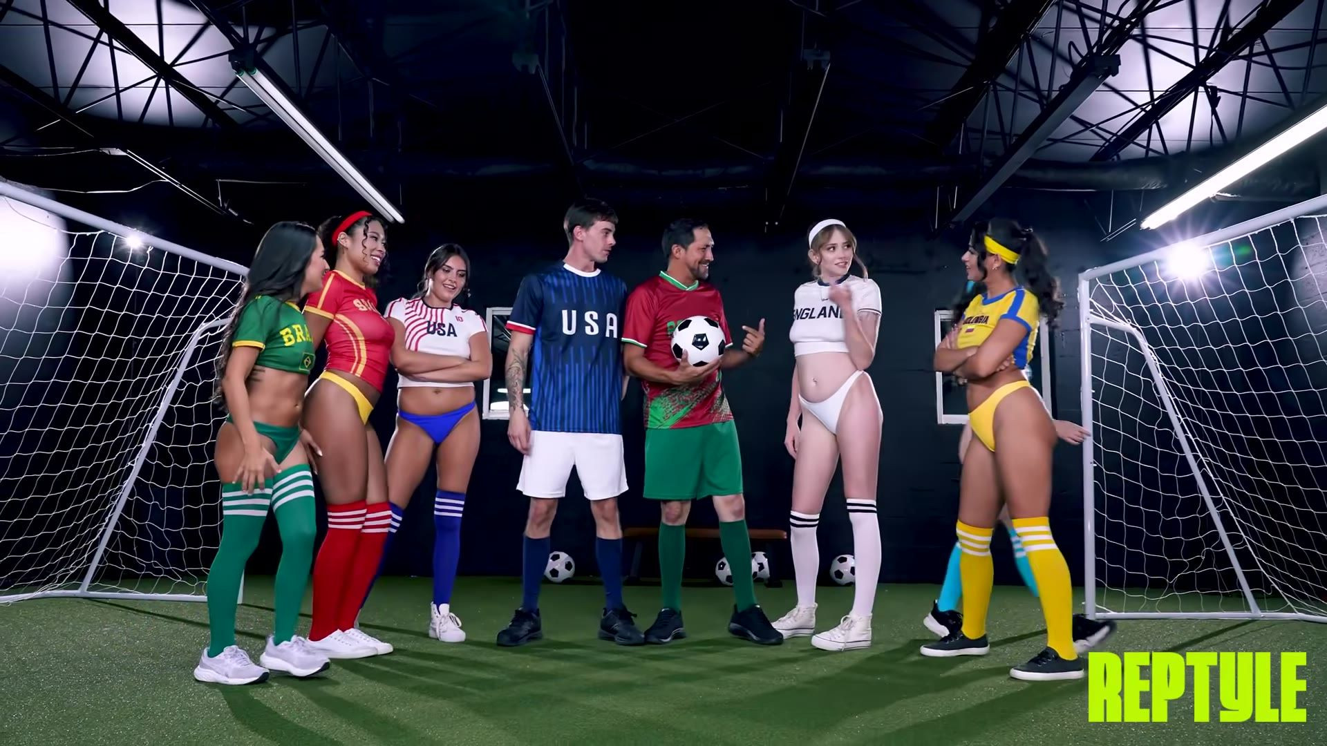 The Reptyle Cup - Orgy Stage