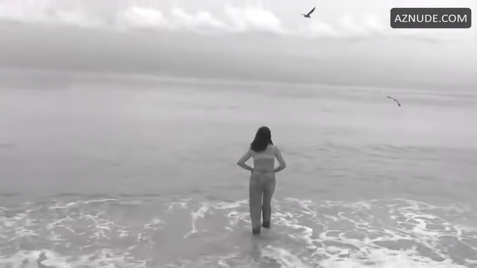 Yanina Simoni Butt, Breasts Scene in Danza Entre Nosotros — Danza Entre Nosotros