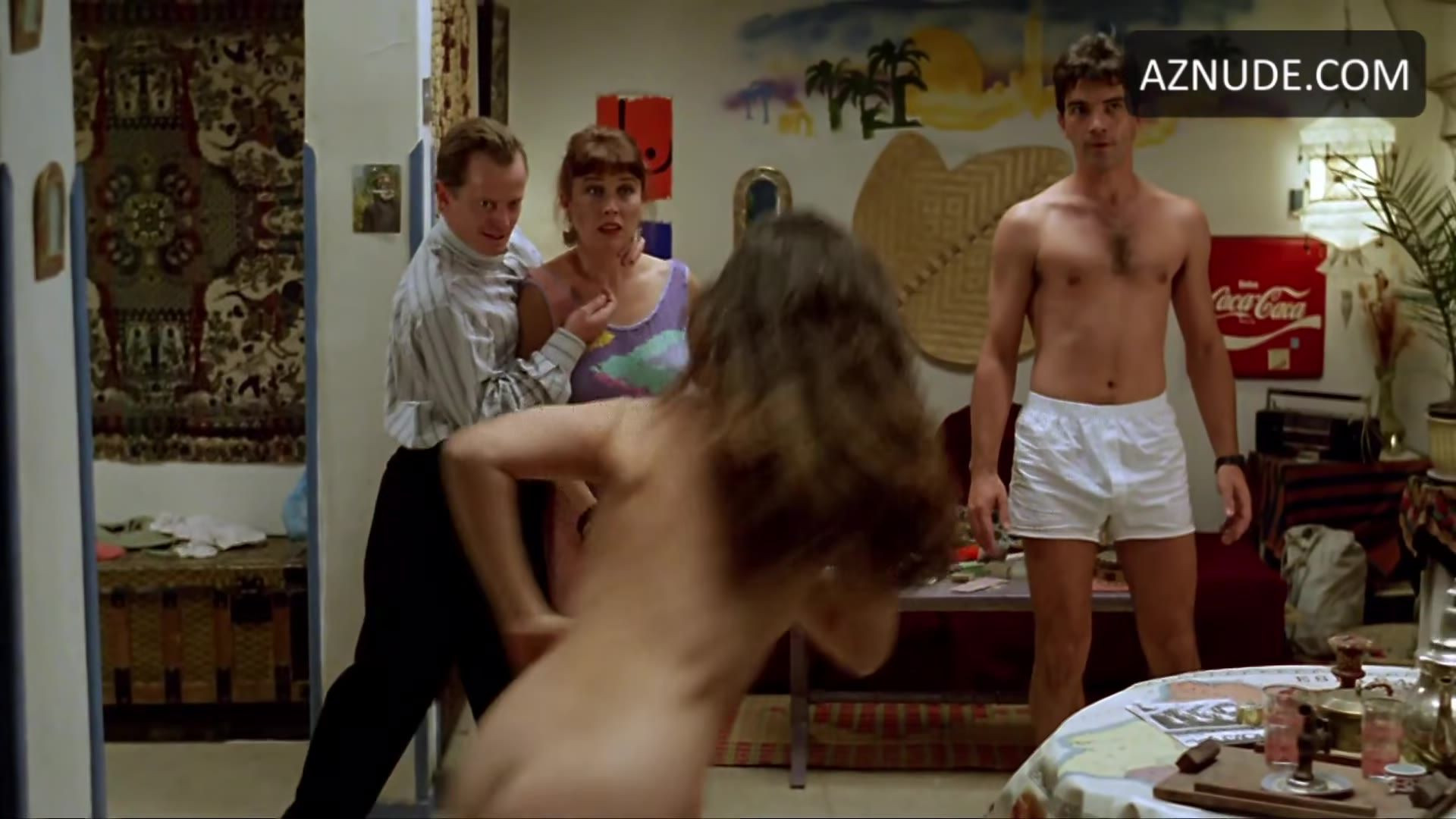 Aitana Sanchez-gijon Butt, Breasts Scene in Bajarse Al Moro 2 — Bajarse Al Moro