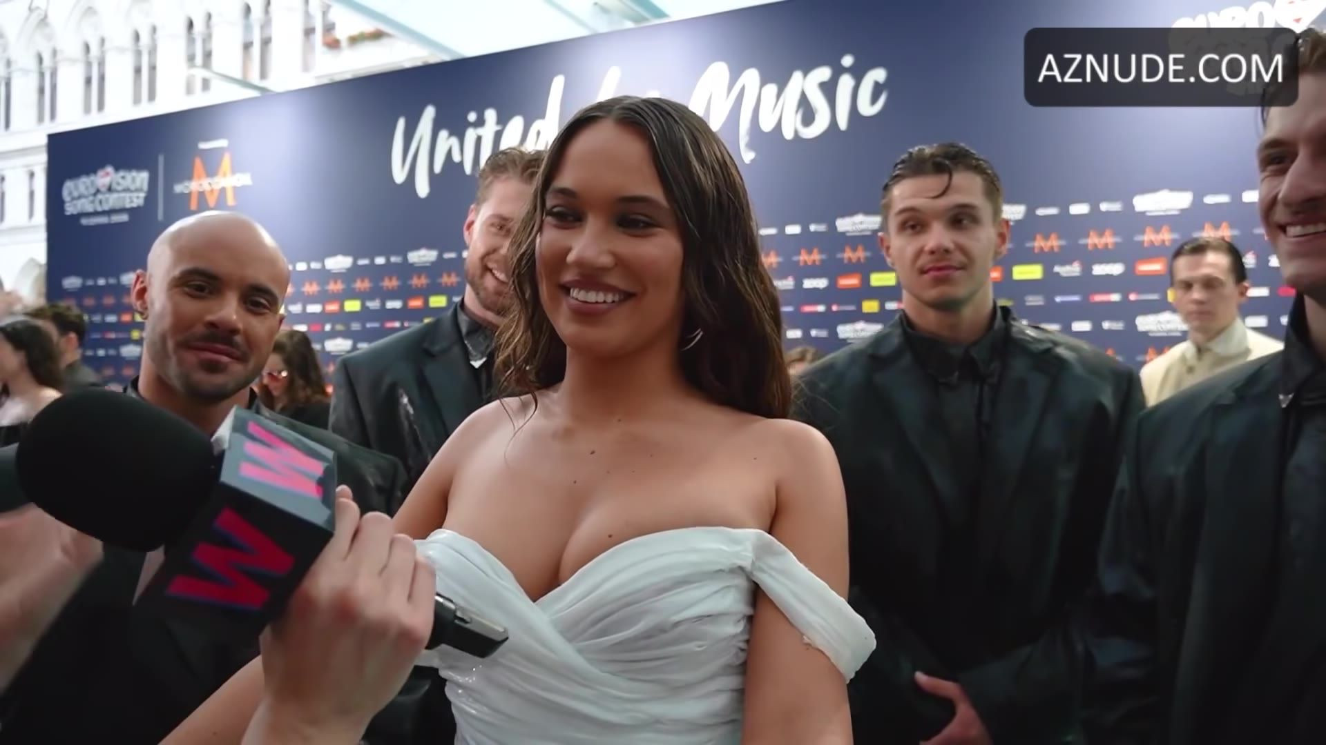 Alicja Szemplinska Breasts Scene in Alicja Szemplinska Sexy In Eurovision Turquoise Carpet