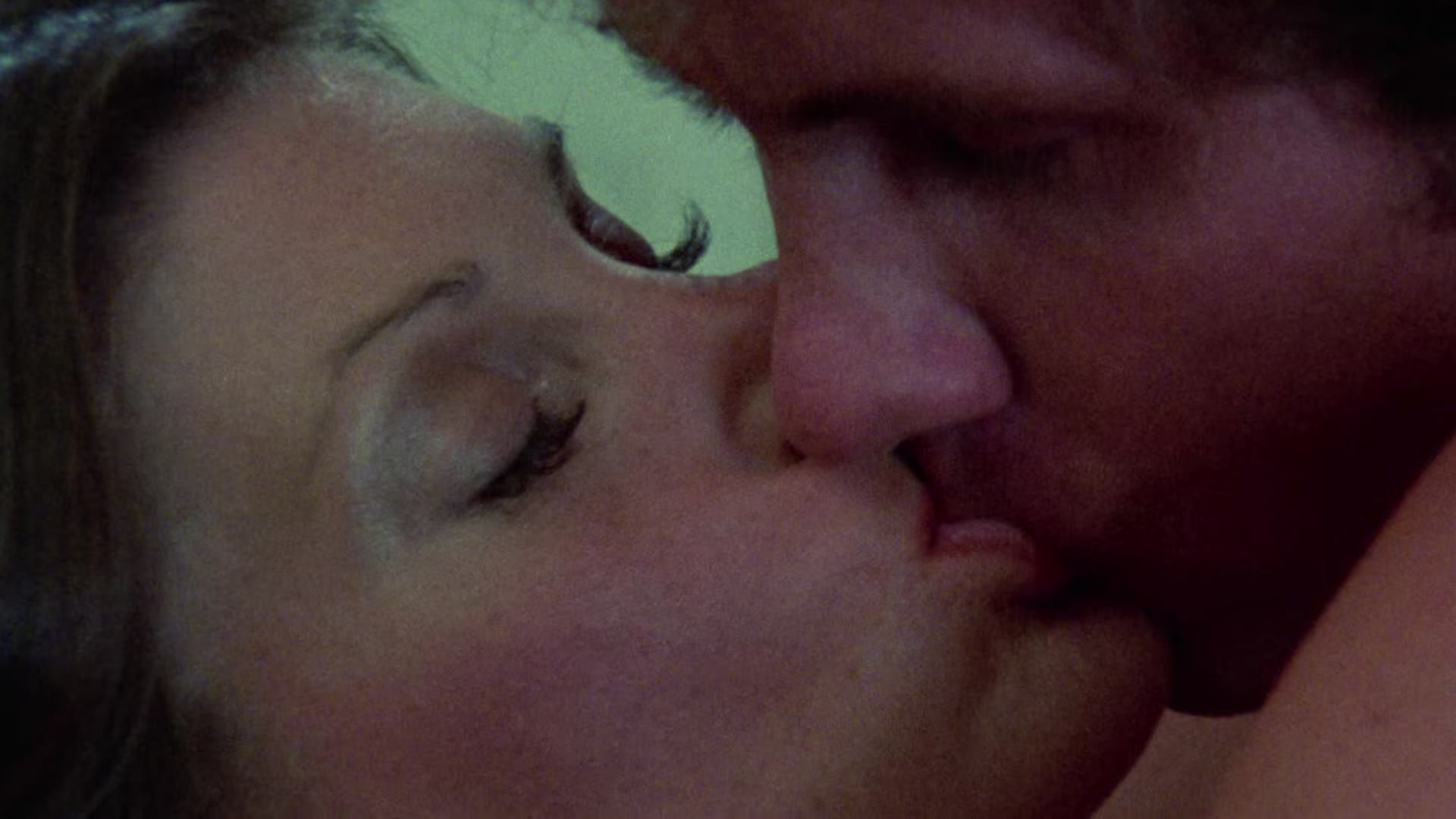 Maraschino Cherry (1978) - Scene 10. Lesllie Bovee, Eric Edwards [BDRip - 1080p] — Marasch