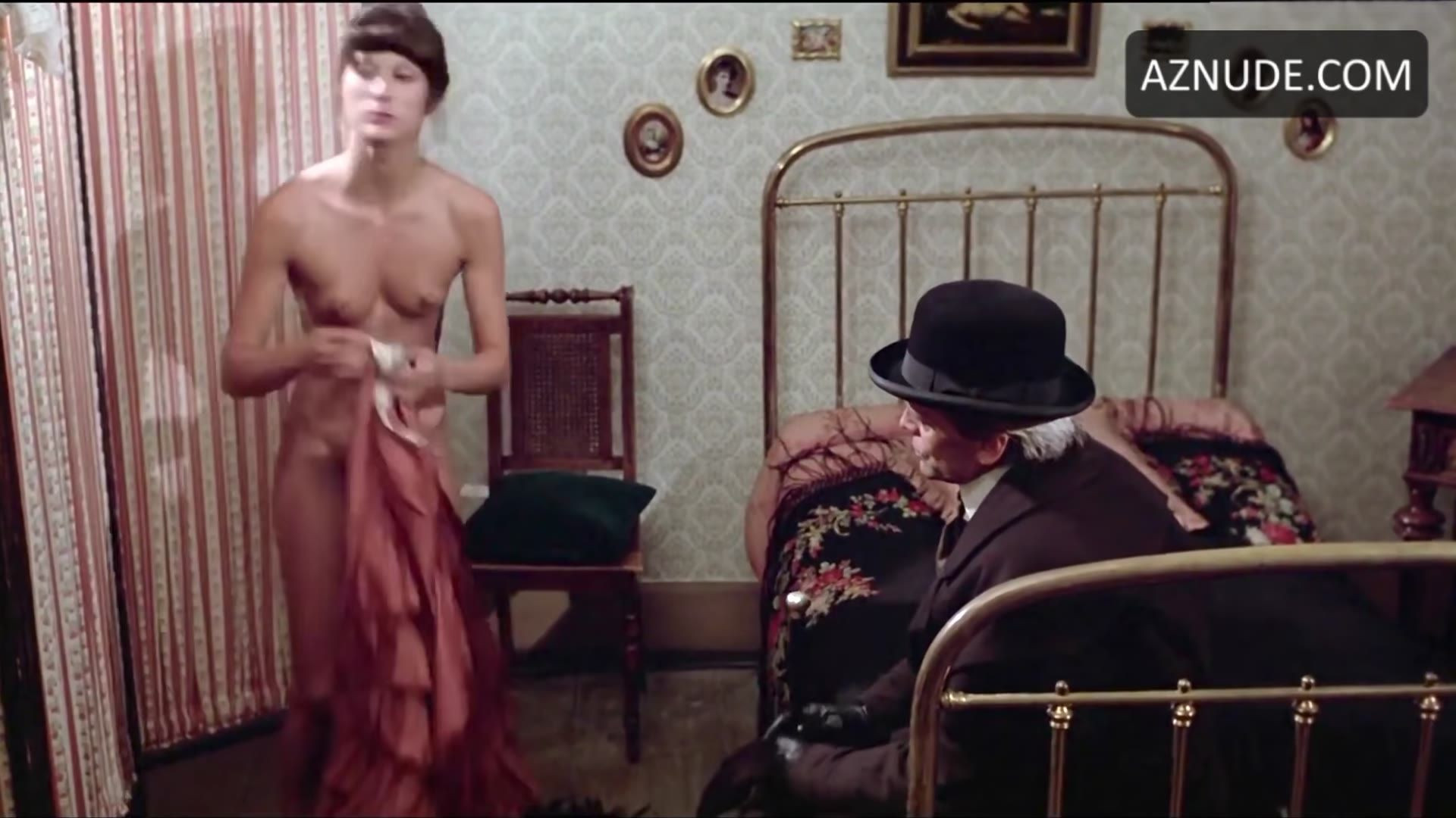 Esther Studer Breasts, Bush Scene in Jack The Ripper — Jack The Ripper (1976)