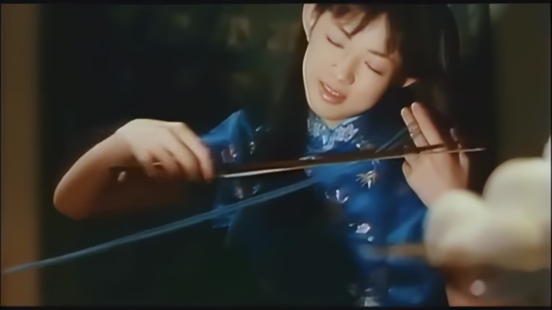 Mistress Secretary – beautiful but covered in honey (2002) — beautiful but covered in hone