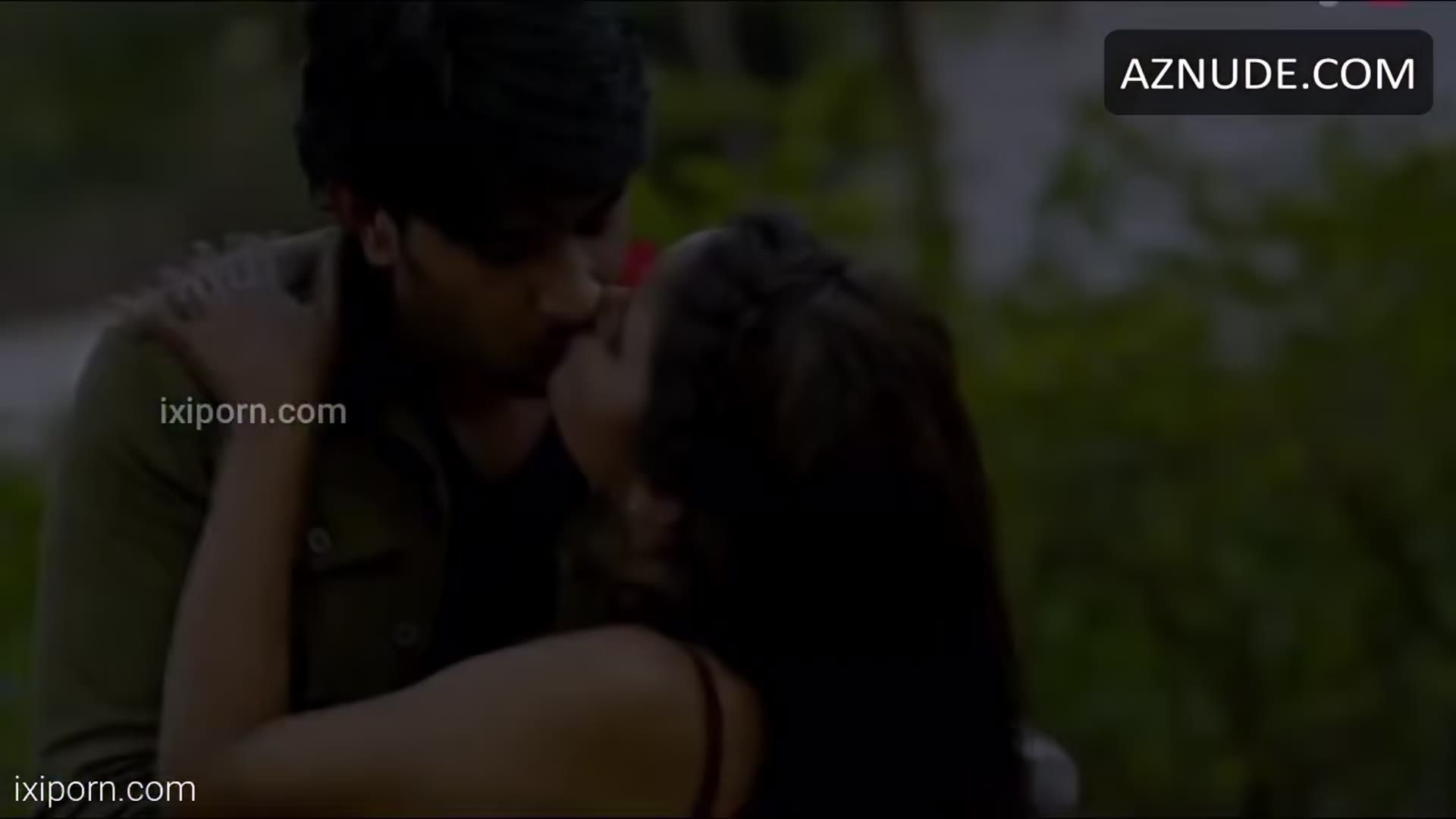 Suhana Khan Breasts Scene in Love Guru 27 — Love Guru