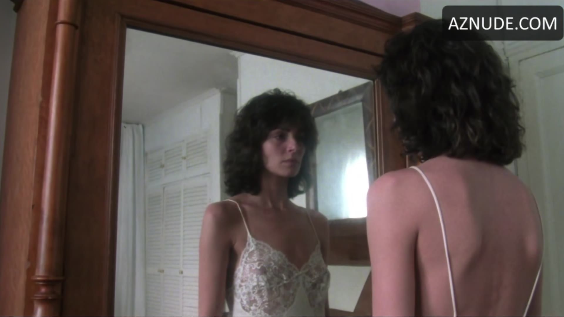 Amparo Munoz Breasts Scene in En Penumbra 4 — En Penumbra