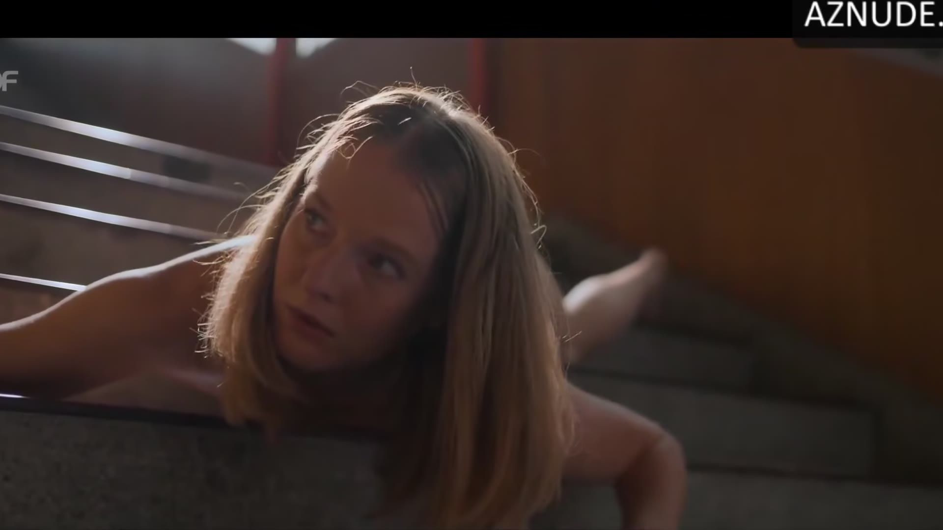 Julia Schubert Butt, Breasts Scene in Das Manko — Das Manko