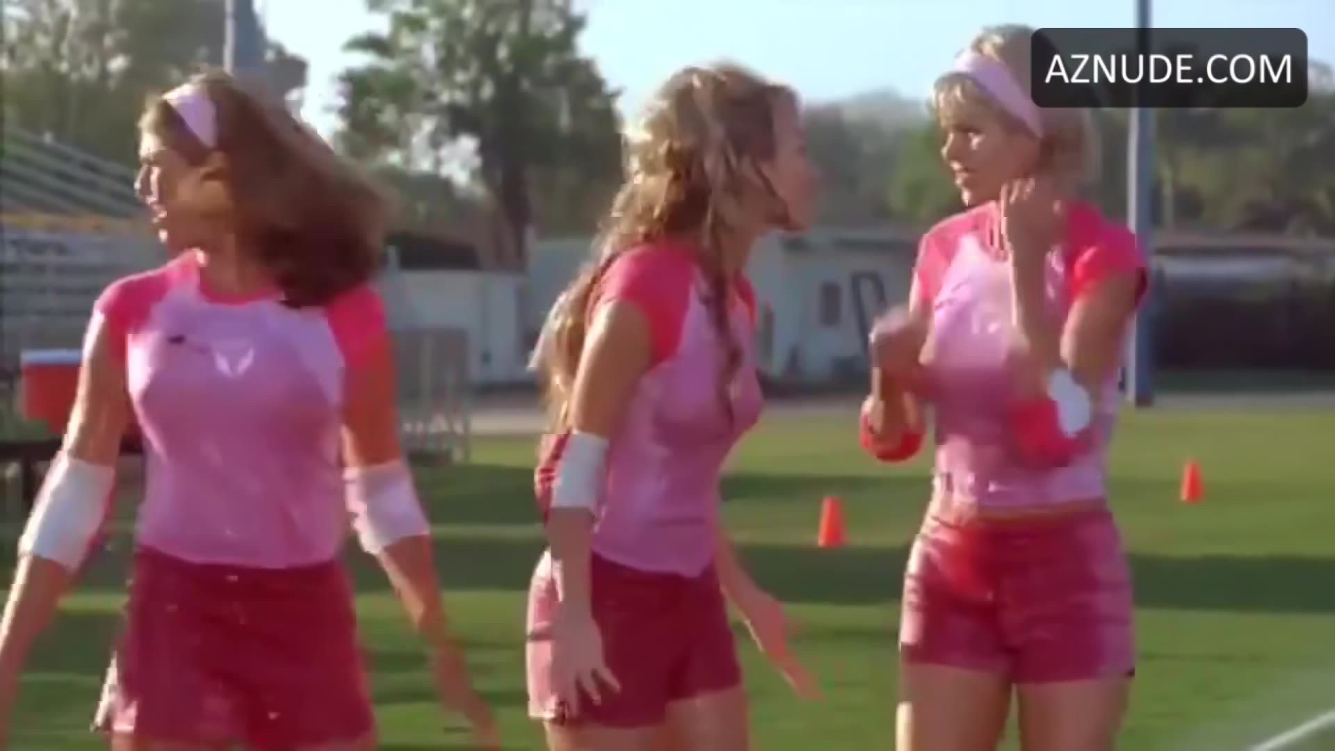 Eliza Dushku Breasts Scene in Jay And Silent Bob Strike Back 2 — Jay And Silent Bob Strike