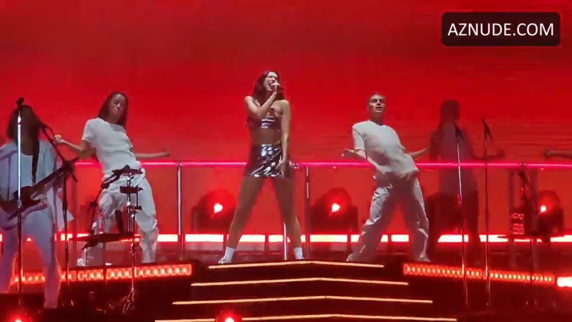 Dua Lipa Butt, Bikini Scene in Dua Lipa Sexy In Live 2022 10 — Dua Lipa Sexy In Live 2022