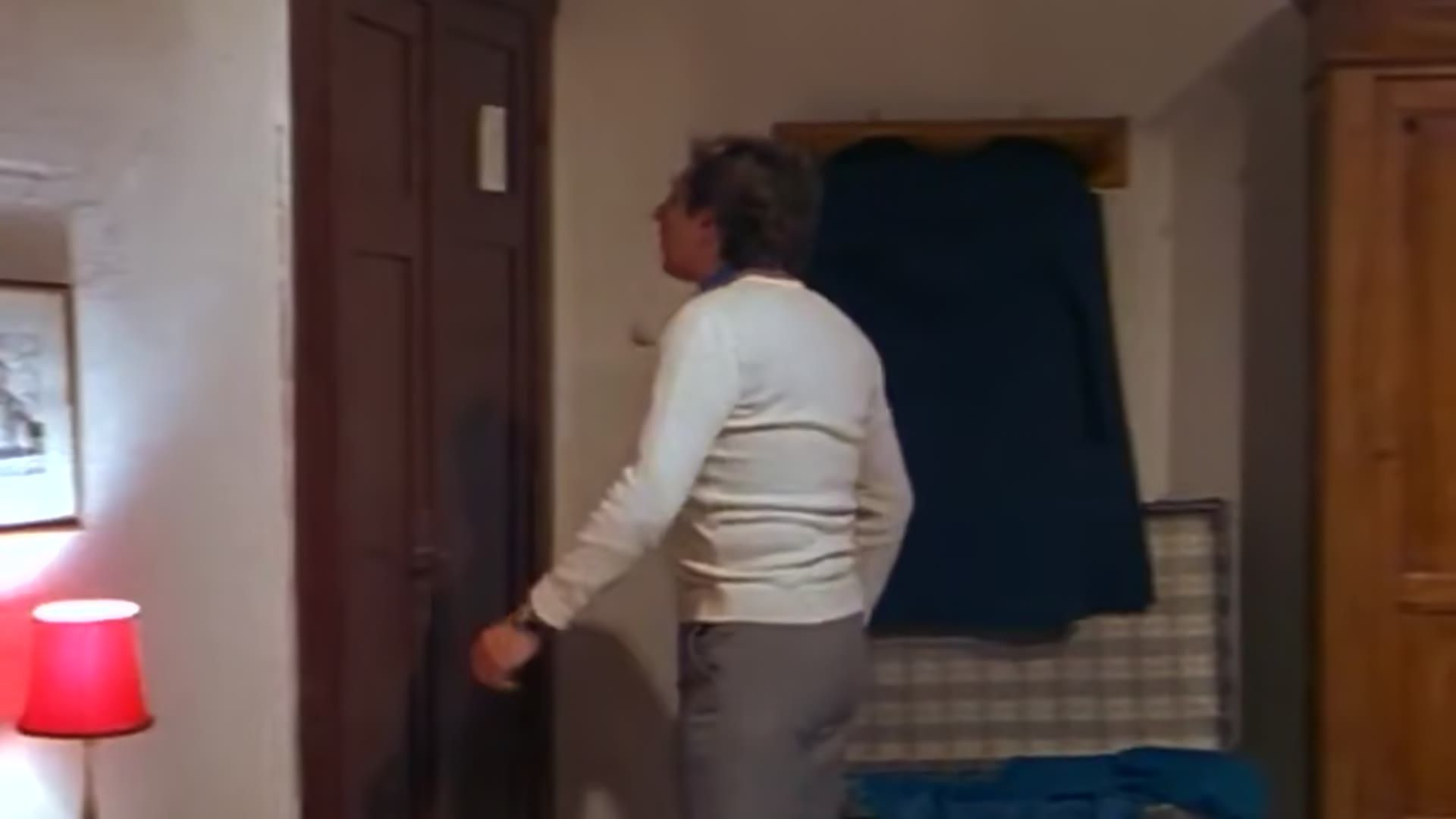 Karin Schubert and others in La dottoressa sotto il lenzuolo (1976) full frontal — Karin S