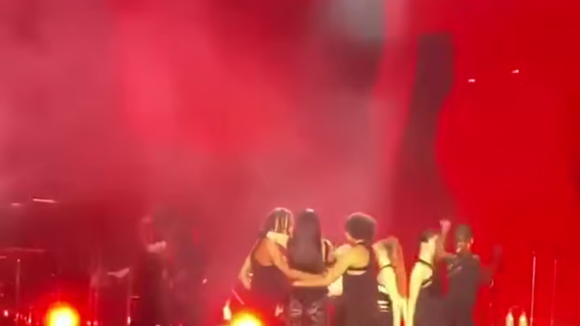 Dua Lipa Butt, Bikini Scene in Dua Lipa Sexy In Live 2022 17 — Dua Lipa Sexy In Live 2022
