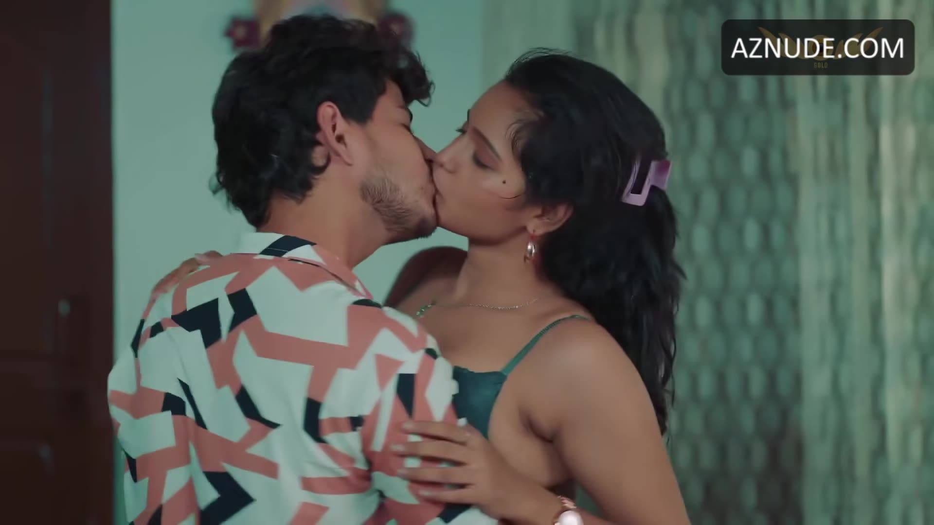 Neha Gupta Breasts, Underwear Scene in Jadui Palang 4 — Jadui Palang