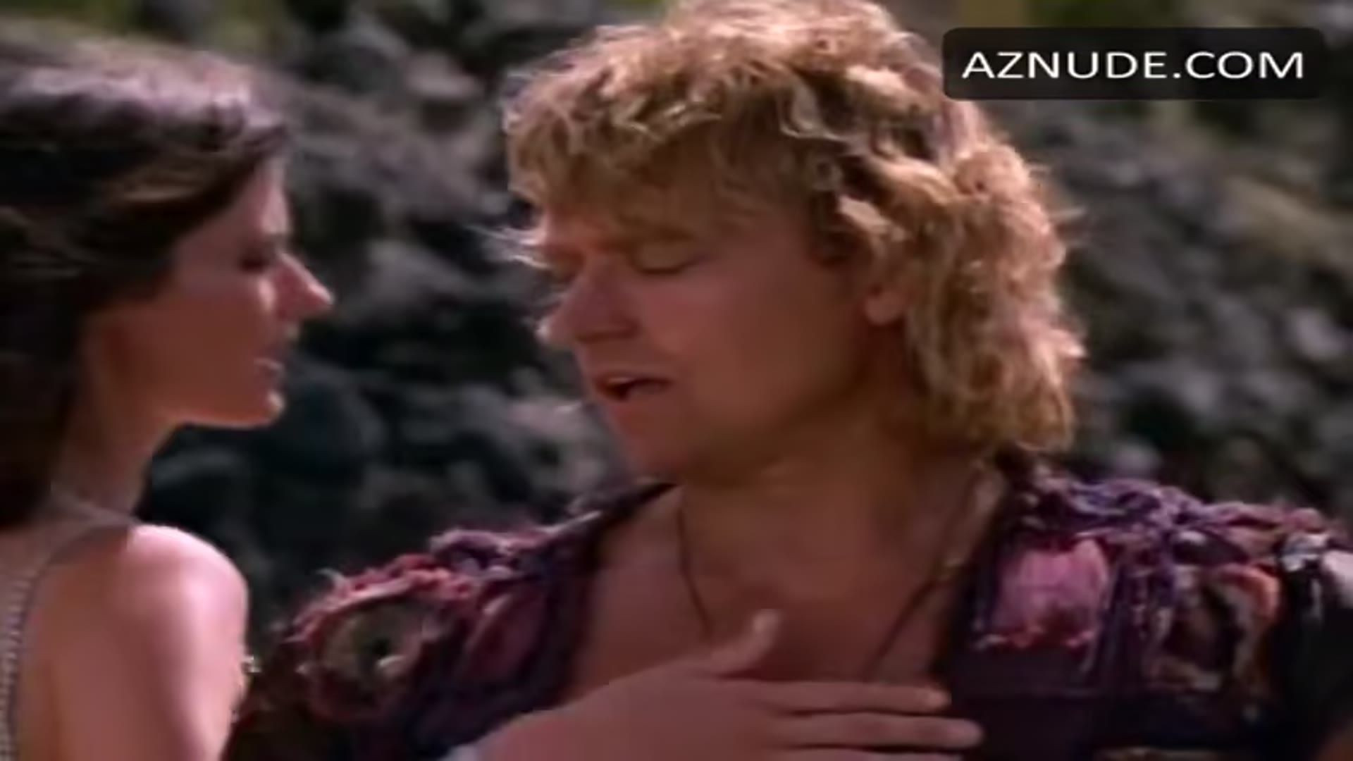 Amanda Lister Breasts Scene in Hercules: The Legendary Journeys — Hercules: The Legendary