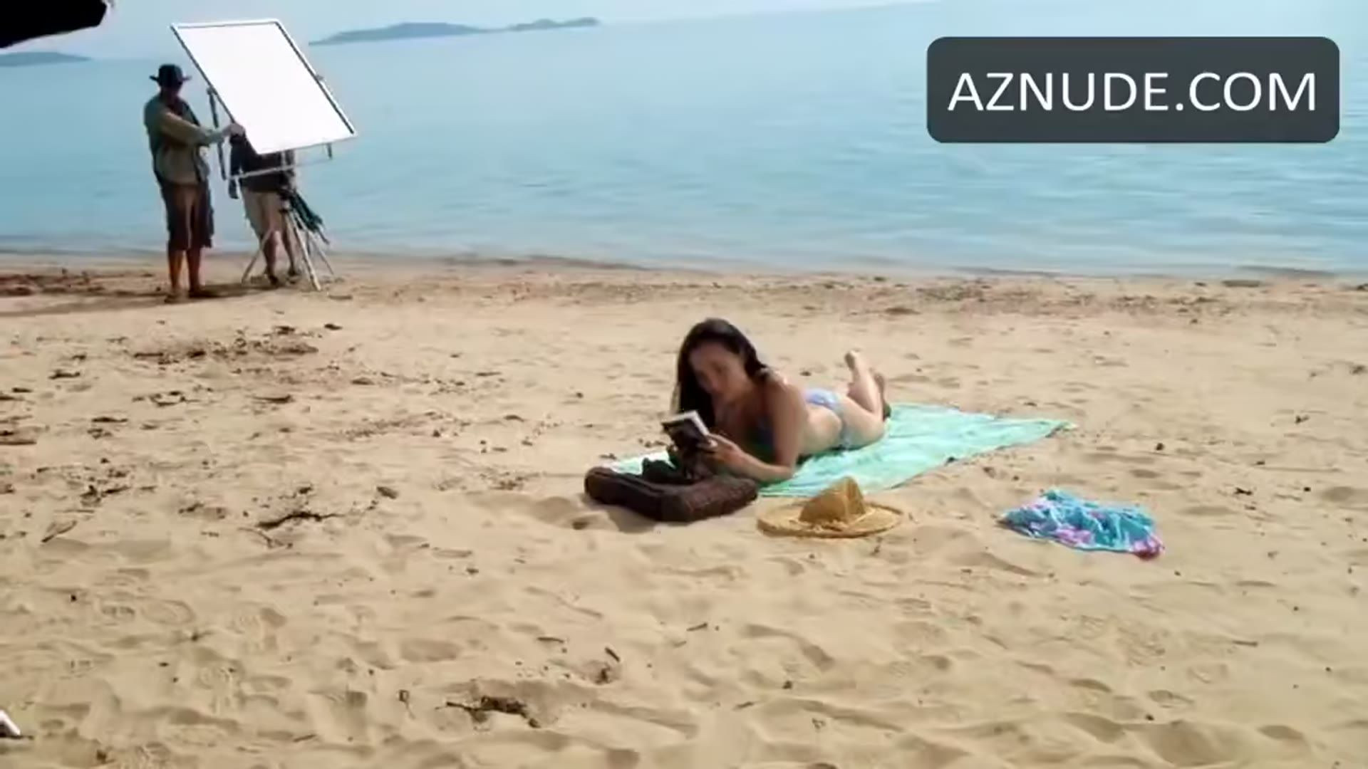 Tasneem Roc Butt, Breasts Scene in Reef Doctors 1 — Reef Doctors