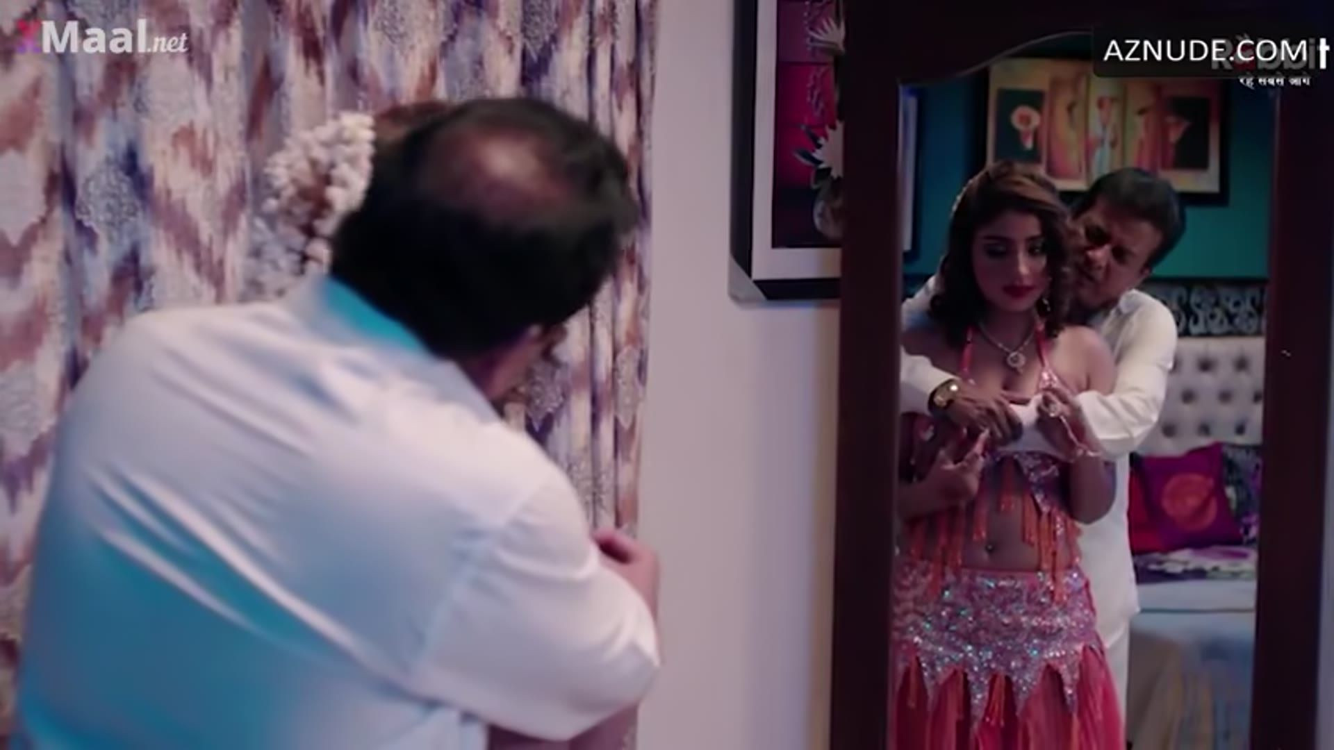 Nidhi Mahawan Breasts Scene in Dahej Me Saala 6 — Dahej Me Saala