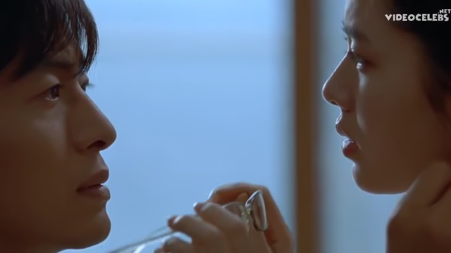 Son Ye-jin sexy - April Snow (2005) — April Snow (2005)