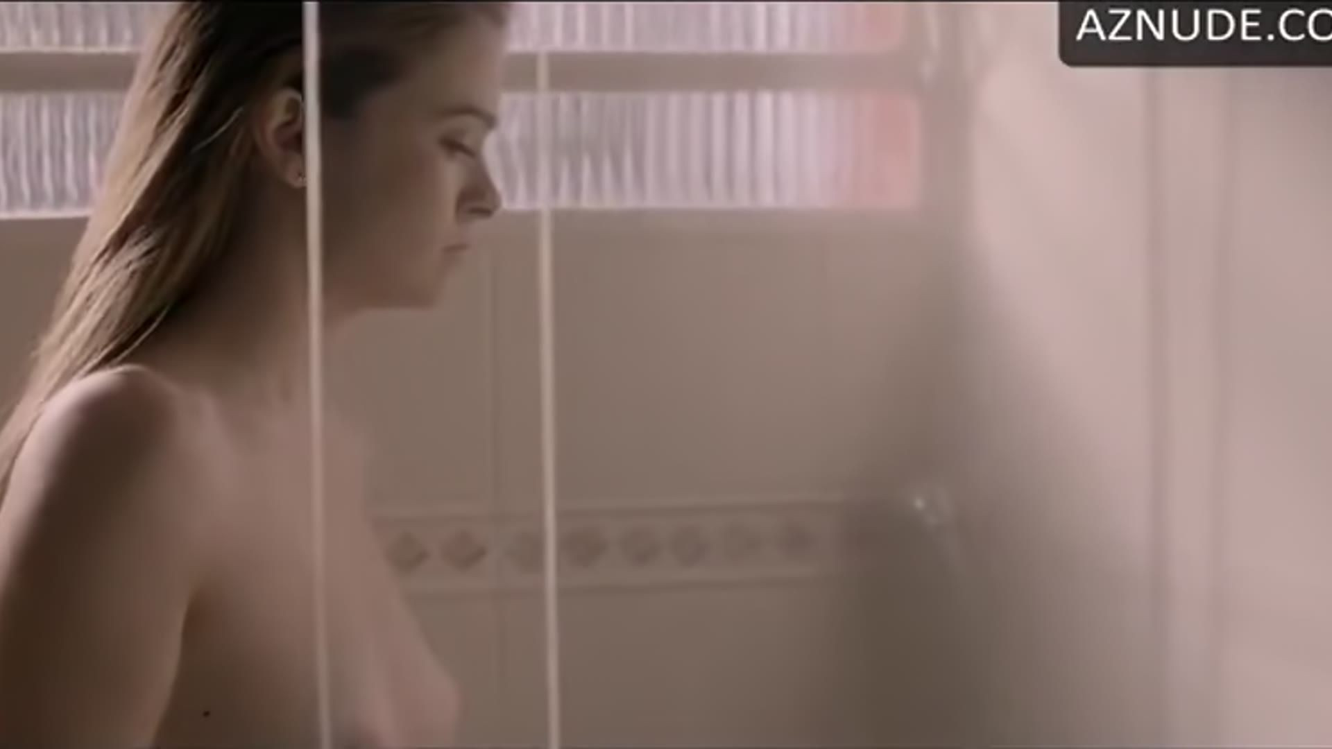 Gabriella Vergani Breasts Scene in O Negocio — O Negocio