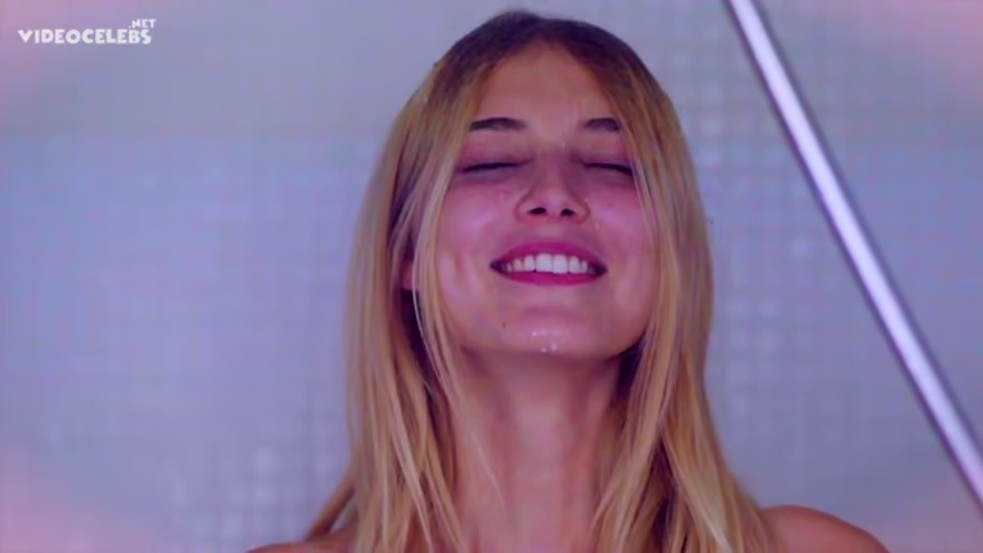 Marie Selepec sexy – Nemo Shampoo - A Bathroom Journey (2018) — Nemo Shampoo - A Bathroom