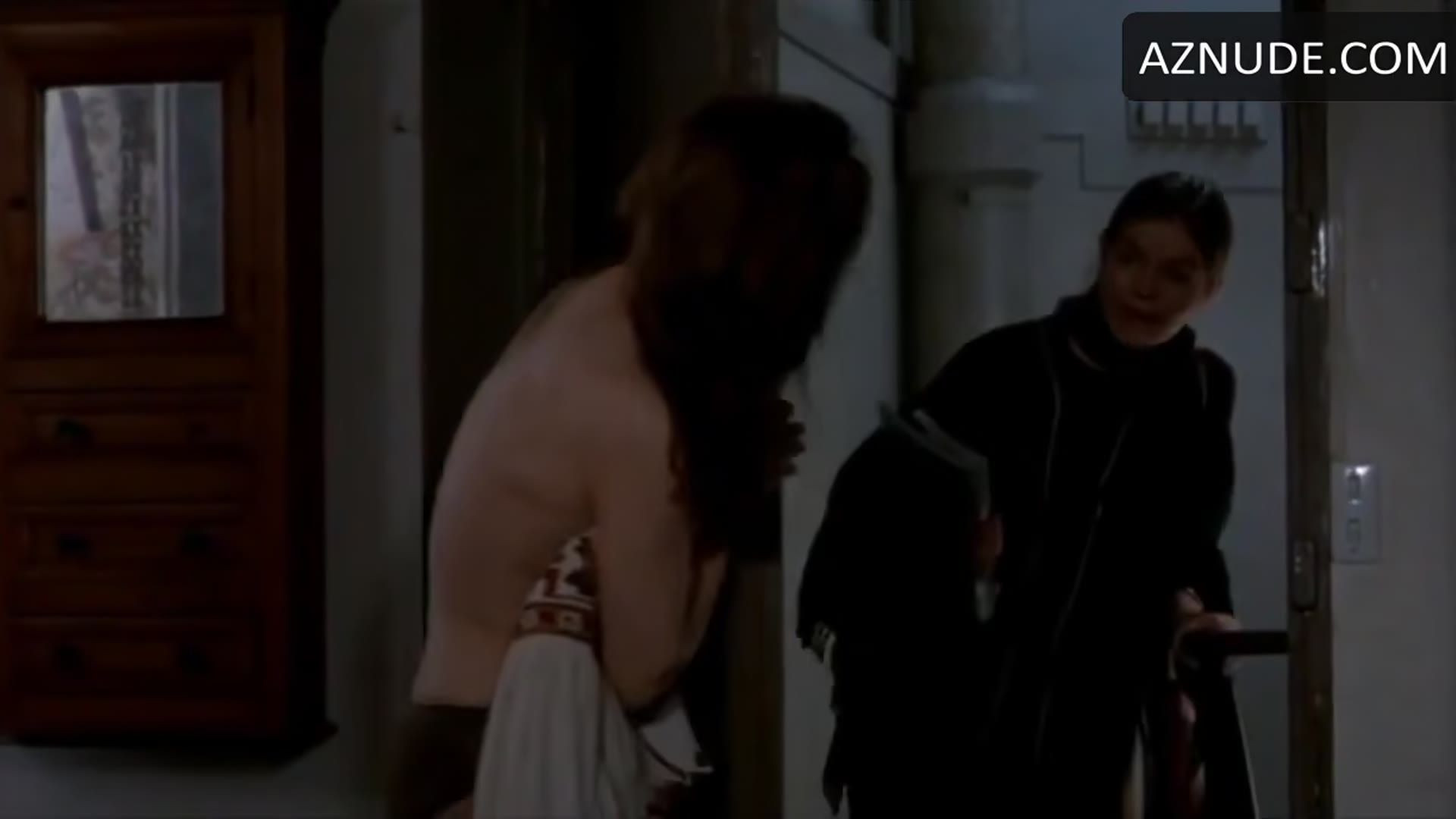 Faye Dunaway Butt, Underwear Scene in La Maison Sous Les Arbres — La Maison Sous Les Arbre