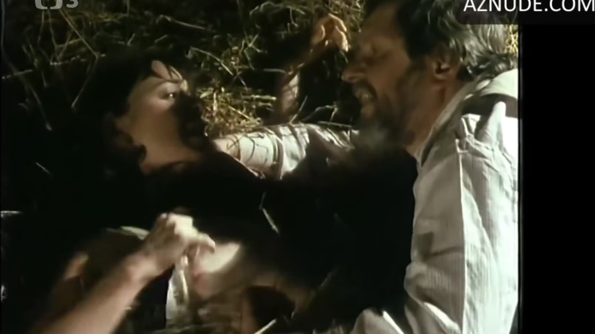 Magda Sputova Breasts Scene in Cerna Zeme — Cerna Zeme