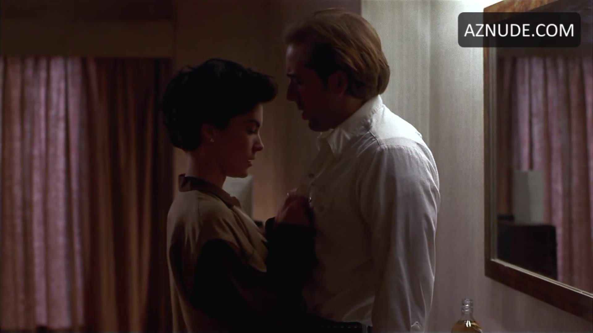 Lara Flynn Boyle Breasts, Underwear Scene in Red Rock West — Red Rock West